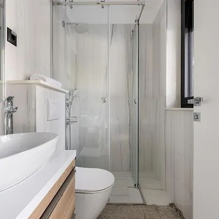 Appartement Sea & Mountain View & Private Pool Vinjerac