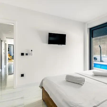 Appartement Sea & Mountain View & Private Pool *