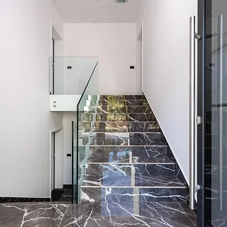 Appartement Sea & Mountain View & Private Pool *