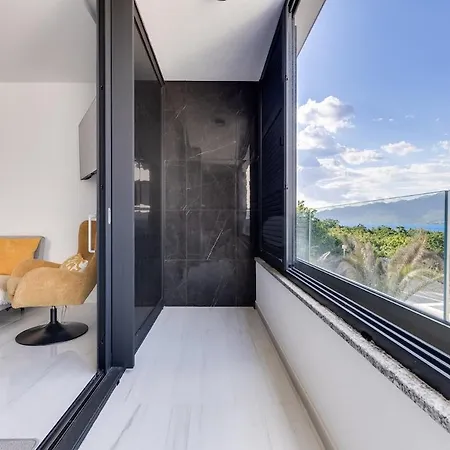 Sea & Mountain View & Private Pool * Vinjerac